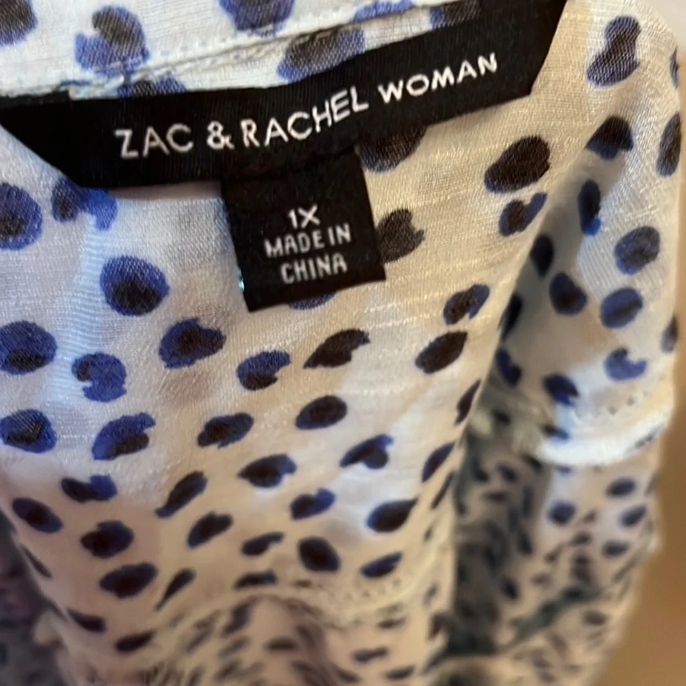 Plus Size Top - Picture 2 of 6